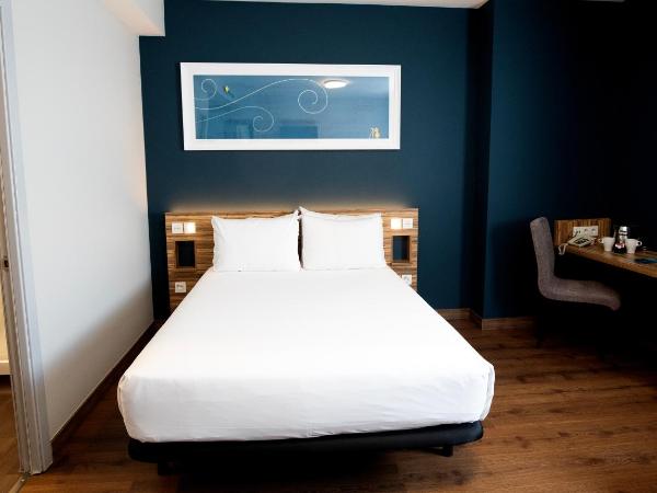 Travelodge Madrid Metropolitano : photo 6 de la chambre chambre familiale - 3 adultes maximum