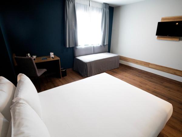 Travelodge Madrid Metropolitano : photo 4 de la chambre chambre familiale - 3 adultes maximum