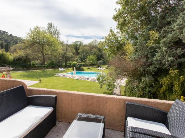 Hotel Le Verger Maelvi : photo 5 de la chambre chambre lit queen-size avec balcon