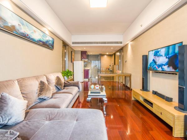 La Perle International Hotel - Free shuttle between hotel and Exhibition Center during Canton Fair & Exhibitor registration Counter : photo 2 de la chambre suite 2 chambres