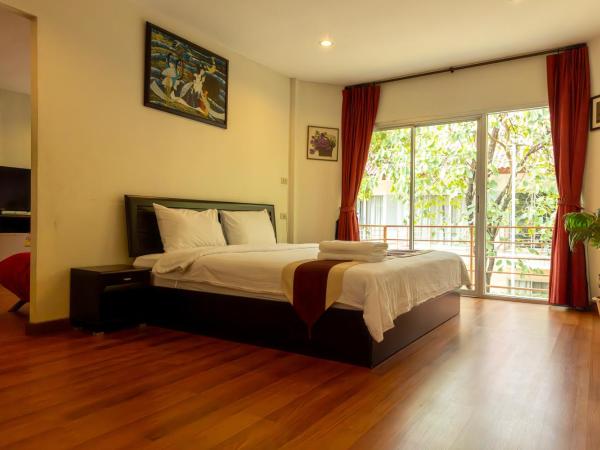 Kiatthada Resort : photo 1 de la chambre suite avec balcon