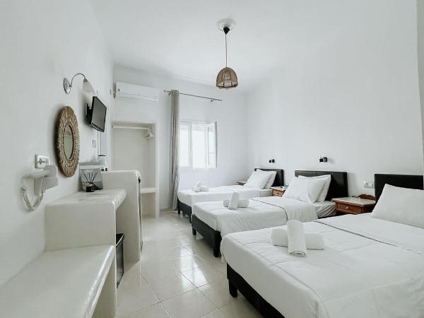 Hotel Thirasia : photo 2 de la chambre chambre triple