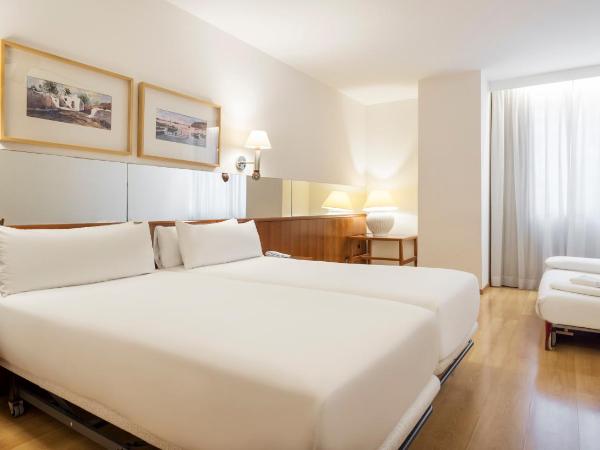 Ilunion Les Corts Spa : photo 1 de la chambre chambre familiale (2 adultes et 2 enfants)