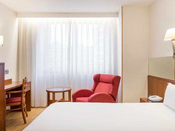 Ilunion Les Corts Spa : photo 1 de la chambre chambre simple