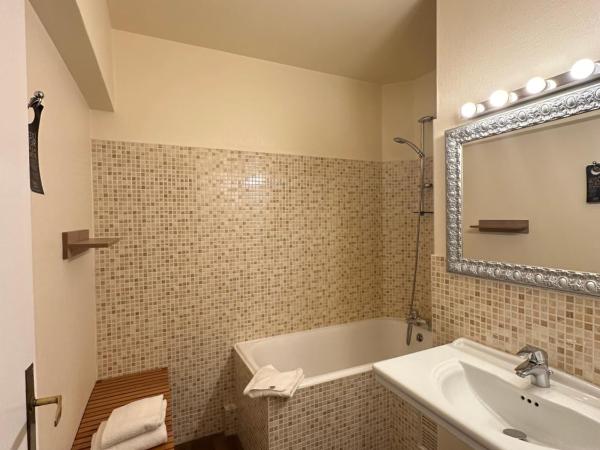 The Originals City, Hôtel Napoléon, La Roche-sur-Yon : photo 4 de la chambre chambre club - 1 lit double, 1 lit simple - 15m²