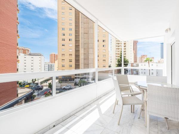 Apartamentos Les Dunes Centro Levante Beach : photo 4 de la chambre appartement familial 2 chambres 