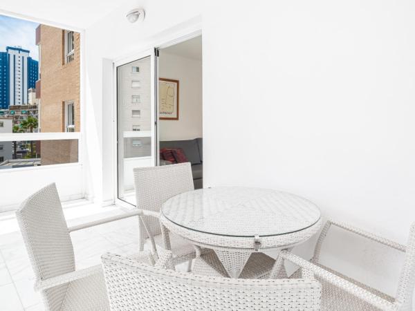 Apartamentos Les Dunes Centro Levante Beach : photo 8 de la chambre appartement familial 2 chambres 