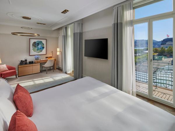 Mandarin Oriental Palace, Luzern : photo 3 de la chambre chambre supérieure avec balcon - vue sur lac