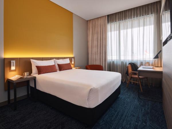 Rydges Sydney Airport Hotel : photo 1 de la chambre chambre lit king-size deluxe