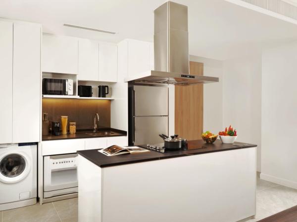 Marriott Executive Apartments Bangkok, Sukhumvit 101 : photo 4 de la chambre two-bedroom apartment with one king bed and one king bed