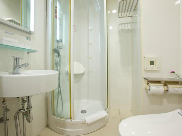 Hotel Hillarys : photo 9 de la chambre chambre double avec petit lit double et douche – non-fumeurs