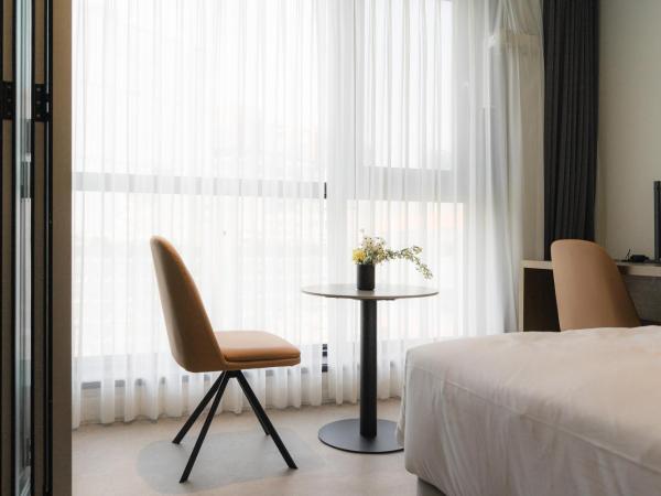 Homes Stay G-Valley Gasan : photo 5 de la chambre chambre lits jumeaux deluxe