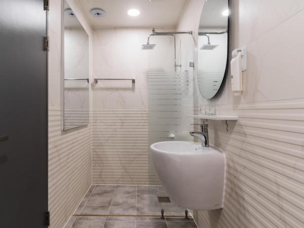 Homes Stay G-Valley Gasan : photo 5 de la chambre chambre lits jumeaux