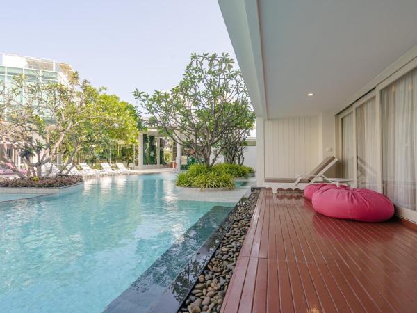 The Sea Cret Hua Hin : photo 2 de la chambre suite avec accès direct à la piscine