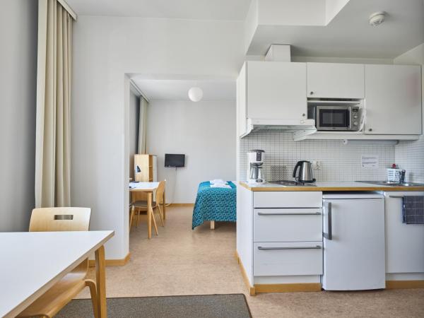 Töölö Towers : photo 9 de la chambre studio lit queen-size 