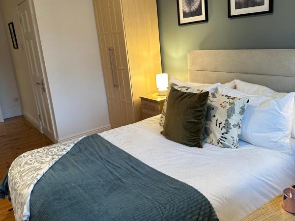 Out in Dublín B n B : photo 2 de la chambre chambre double - vue sur jardin