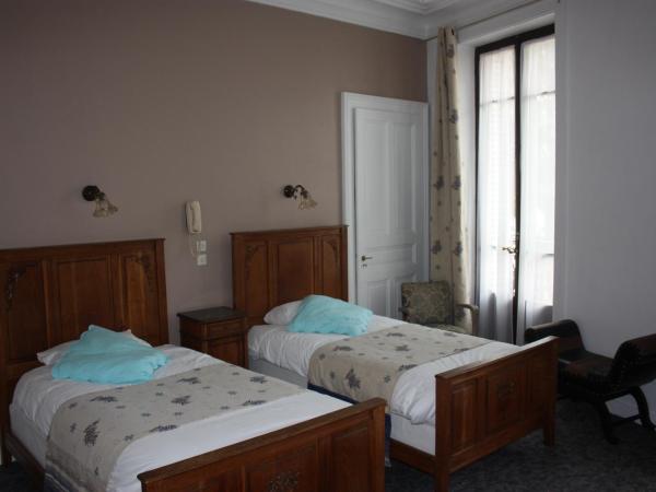 Hotel Savoy : photo 3 de la chambre chambre lits jumeaux