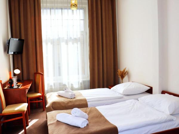 Hotel Lothus : photo 4 de la chambre chambre lits jumeaux