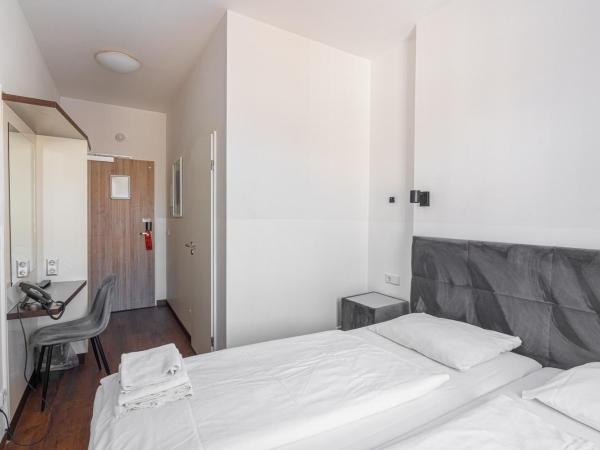 Hotel Prens Berlin : photo 2 de la chambre chambre double ou lits jumeaux Économique