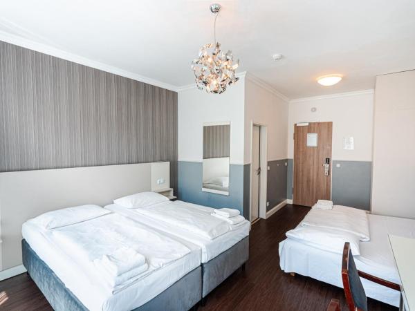 Hotel Prens Berlin : photo 3 de la chambre chambre triple confort