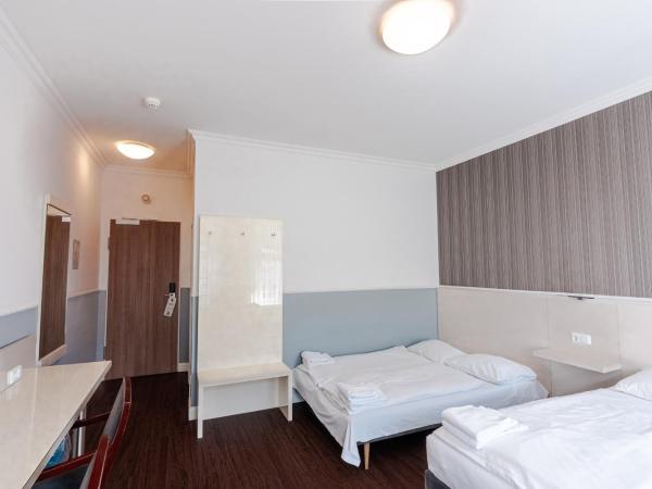 Hotel Prens Berlin : photo 2 de la chambre chambre quadruple