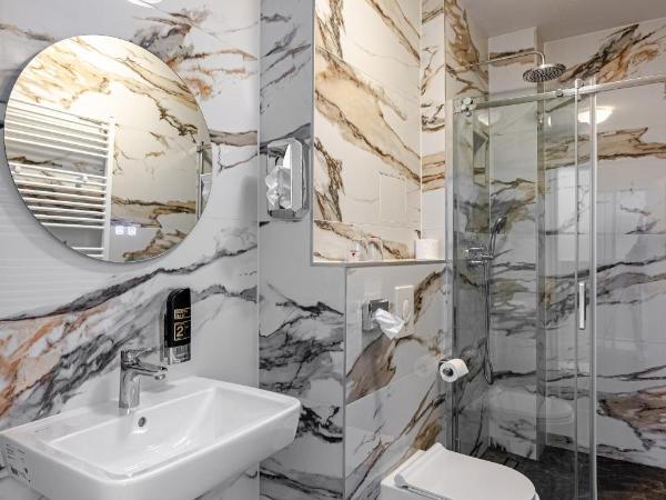 Hotel Prens Berlin : photo 3 de la chambre chambre quadruple