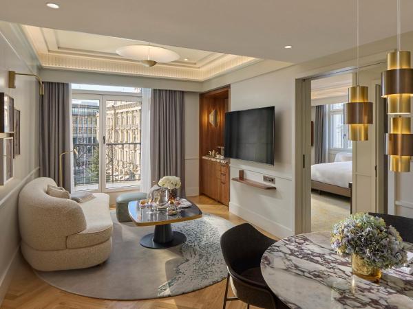 Mandarin Oriental Savoy, Zurich : photo 2 de la chambre suite d'angle avec balcon