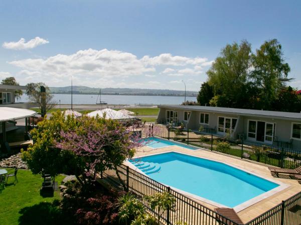 Anchorage Resort Taupo NZ : photo 3 de la chambre appartement 2 chambres - vue sur lac
