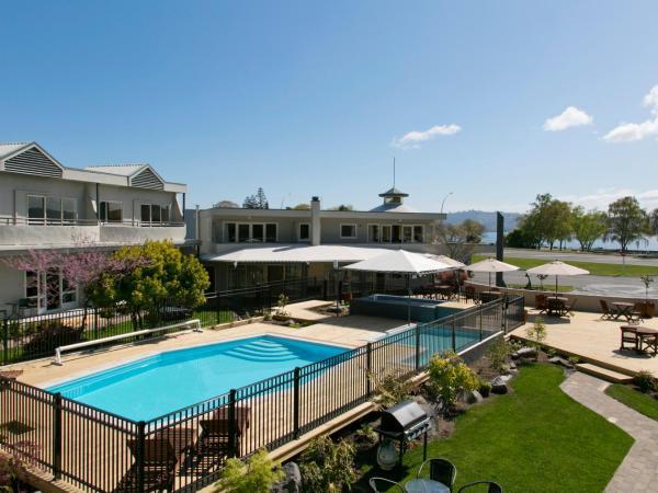 Anchorage Resort Taupo NZ : photo 3 de la chambre appartement 3 chambres - vue sur lac