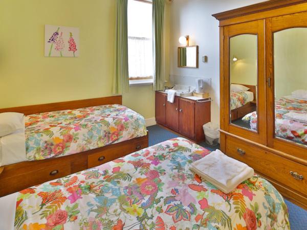 Astor Private Hotel : photo 4 de la chambre chambre lits jumeaux standard avec salle de bains commune