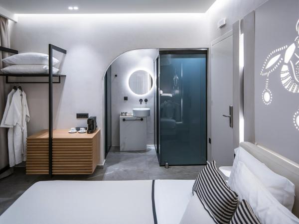Lavris City Suites : photo 2 de la chambre suite avec terrasse 