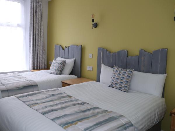 Craig-y-Don : photo 1 de la chambre chambre familiale