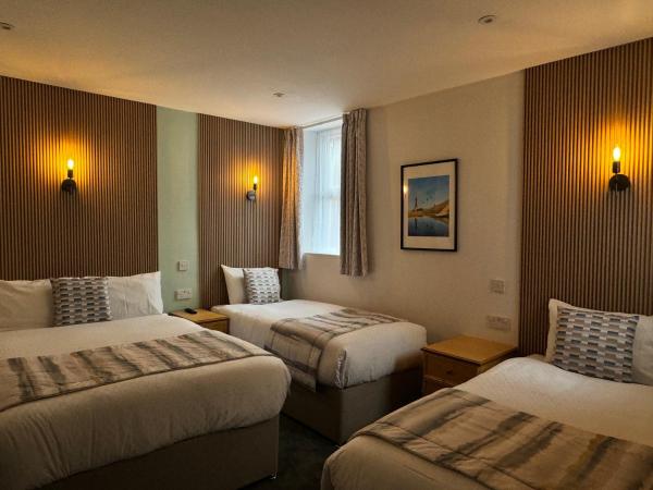 Craig-y-Don : photo 5 de la chambre chambre familiale