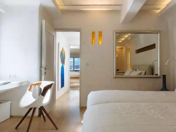 Superb 2BR Suite with Greek style : photo 4 de la chambre suite