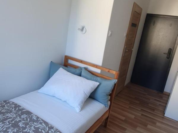 Villa 31 : photo 2 de la chambre petite chambre simple