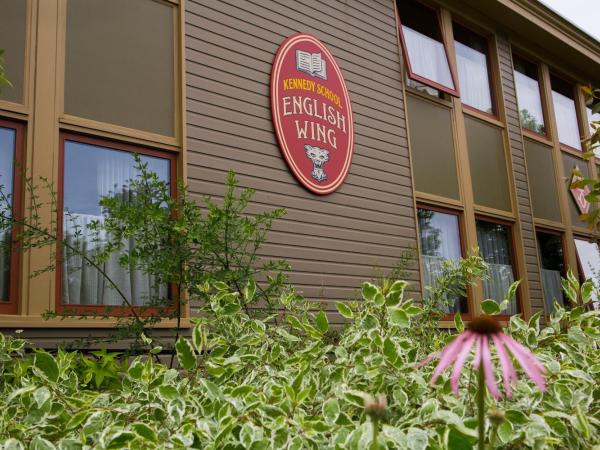 McMenamins Kennedy School : photo 6 de la chambre king english no pets