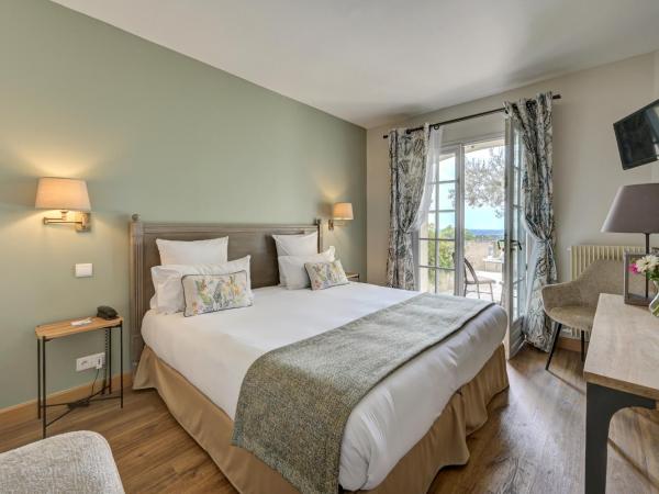 Le Mas D'aigret : photo 1 de la chambre chambre double ou lits jumeaux supérieure avec balcon ou terrasse