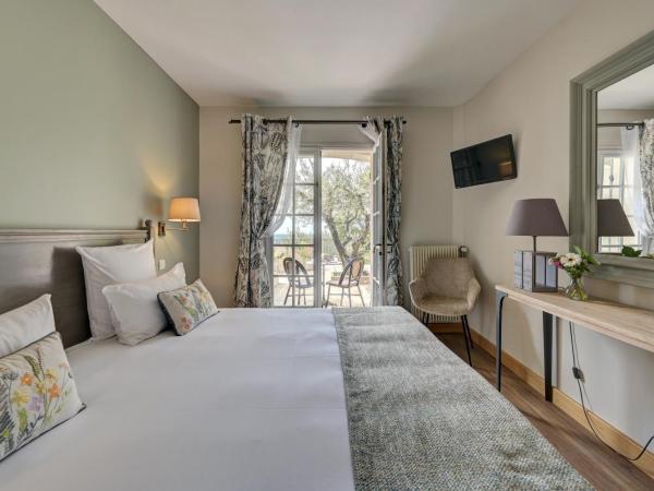 Le Mas D'aigret : photo 2 de la chambre chambre double ou lits jumeaux supérieure avec balcon ou terrasse