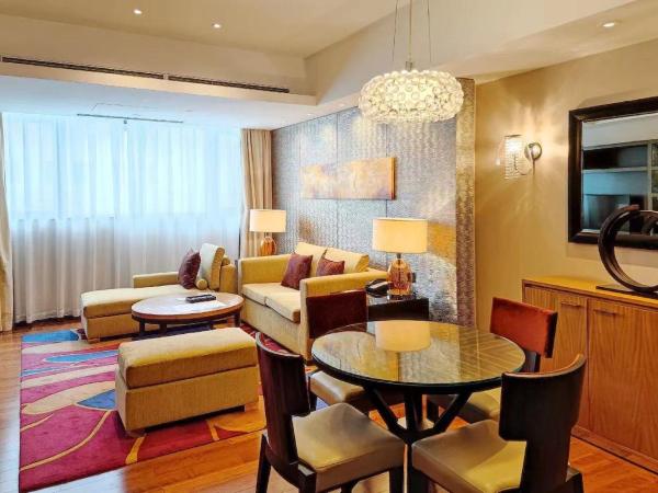 The Sandalwood Beijing Marriott Executive Apartments : photo 5 de la chambre one-bedroom apartment + 108㎡ + private bedroom + private living room + open-plan kitchen + laundry room + complimentary high-speed internet