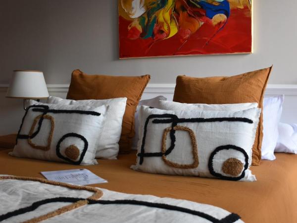 LES CHAMBRES DE MARIE : photo 3 de la chambre chambre double avec terrasse