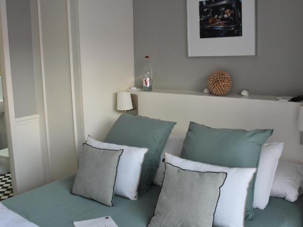 LES CHAMBRES DE MARIE : photo 2 de la chambre chambre double avec terrasse