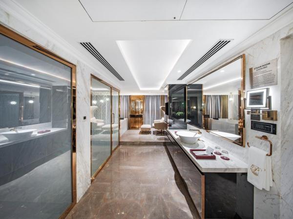 Radisson Blu Hotel & Suites GRT Chennai : photo 9 de la chambre presidential penthouse suite with airport transfers and club lounge access