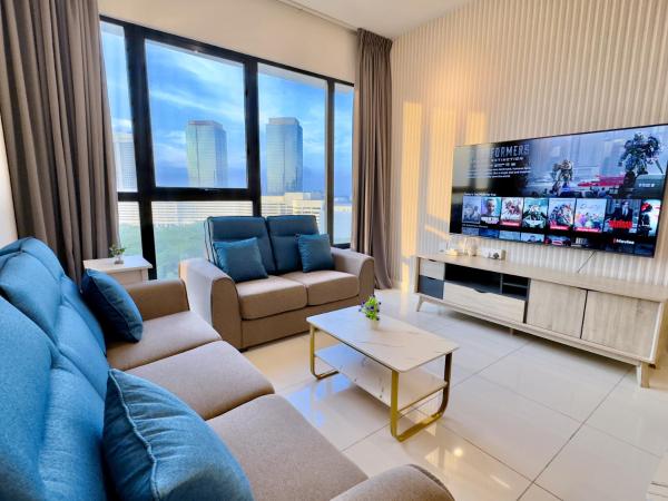 MidValley Southkey Mosaic 6-9pax Netflix-SmartTV70inch : photo 5 de la chambre appartement supérieur 2 chambres