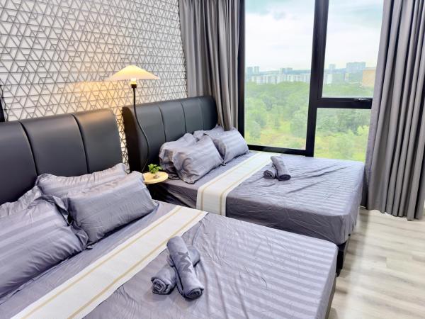 MidValley Southkey Mosaic 6-9pax Netflix-SmartTV70inch : photo 7 de la chambre appartement supérieur 2 chambres