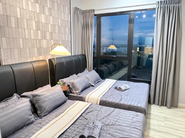 MidValley Southkey Mosaic 6-9pax Netflix-SmartTV70inch : photo 9 de la chambre appartement supérieur 2 chambres