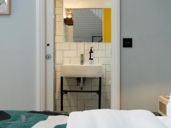 room2 Hammersmith Townhouse : photo 8 de la chambre grand studio