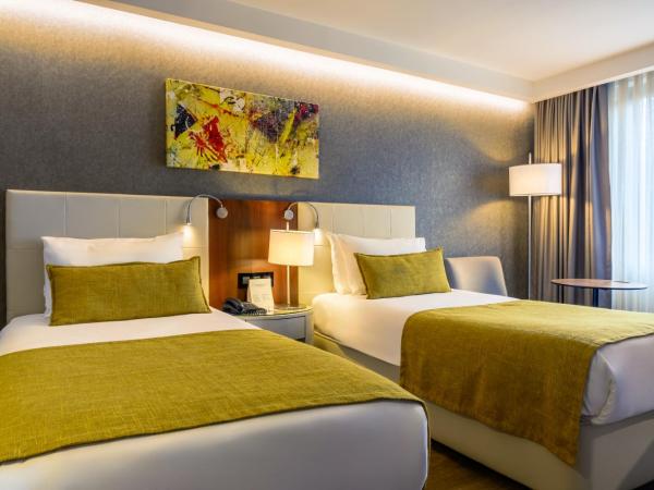 Ramada Istanbul Grand Bazaar : photo 5 de la chambre chambre familiale communicante