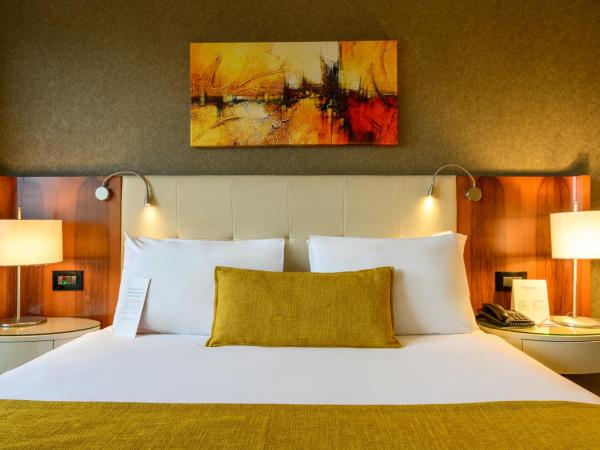 Ramada Istanbul Grand Bazaar : photo 8 de la chambre chambre double ou lits jumeaux avec balcon