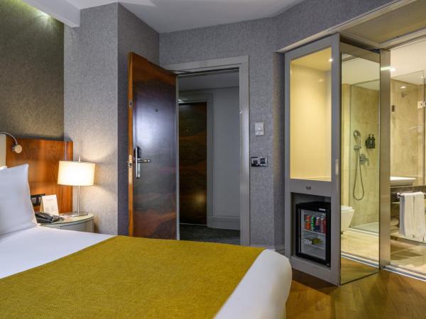 Ramada Istanbul Grand Bazaar : photo 4 de la chambre chambre double ou lits jumeaux standard