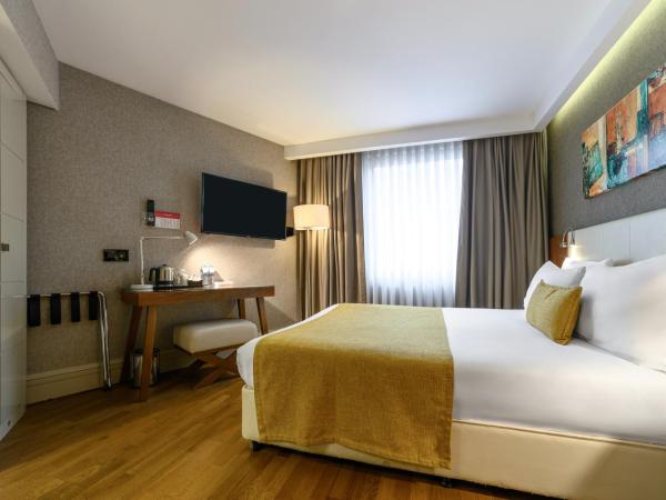 Ramada Istanbul Grand Bazaar : photo 9 de la chambre chambre double ou lits jumeaux standard